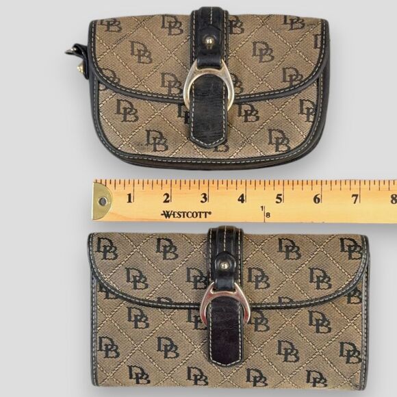 Dooney & Bourke 3 Piece Bundle - Canvas Wallet, Wristlet, & Goose Purse Charm - Picture 12 of 13